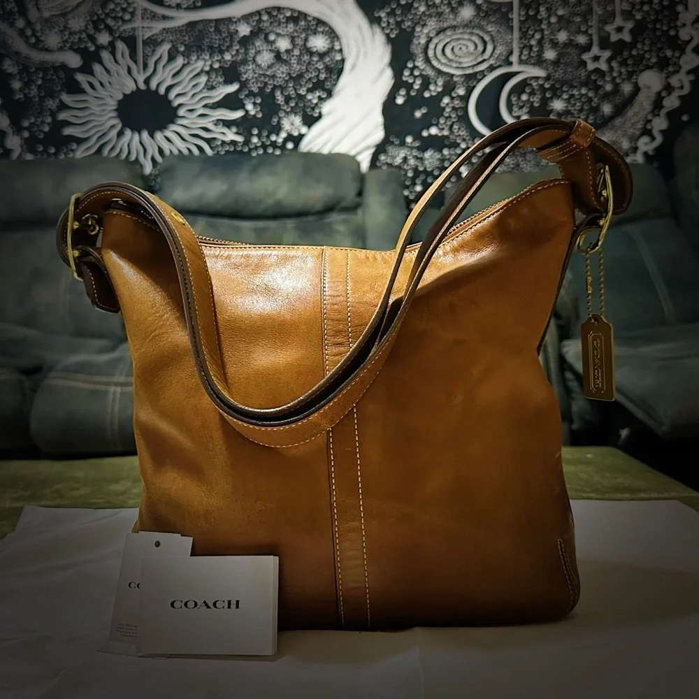 Vintage Y2K Coach Crossbody Bag 2004 year Tan soft Leather Crossbody Bag - Picture 15 of 17